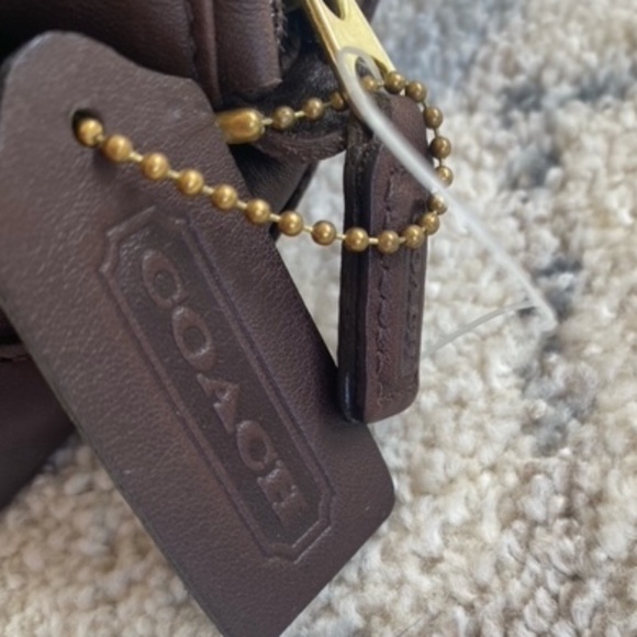 NWOT VTG Coach Toiletry Bag - Picture 1 of 6